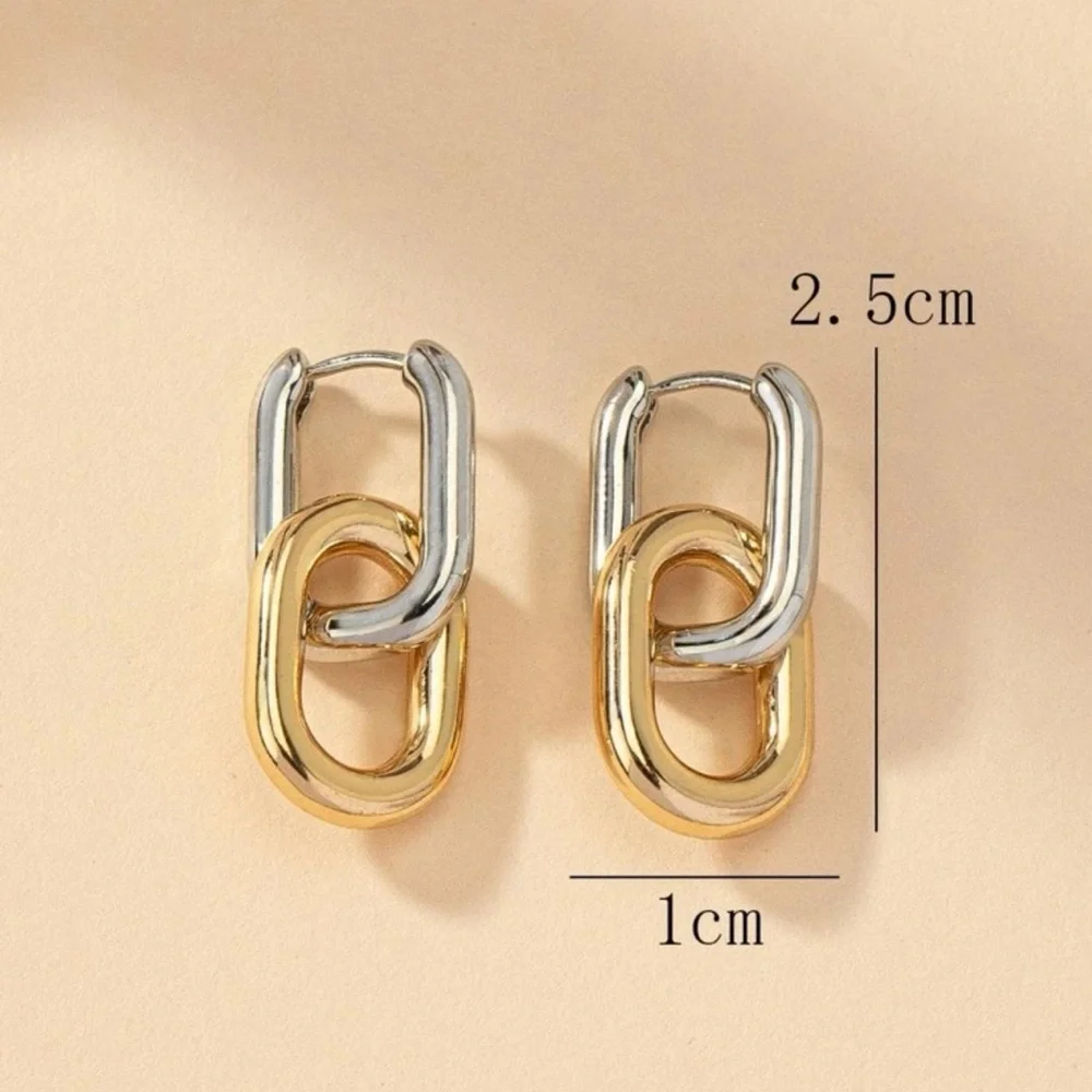 Two toned silver and gold paperclip chain minimalist hoop earrings jewelry ✨ - Picture 3 of 3